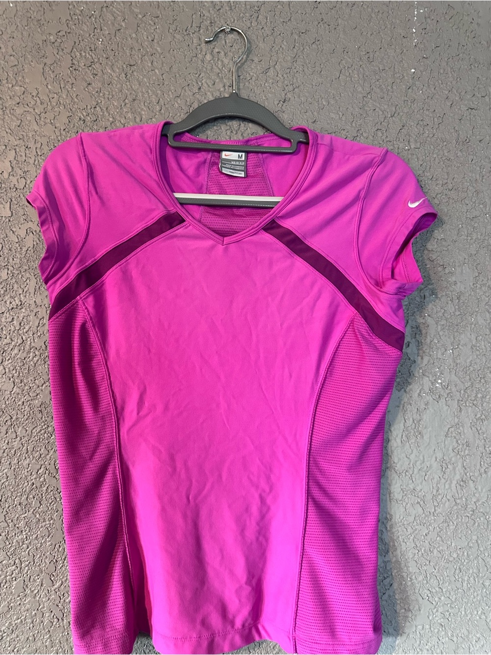 Nike Women’s Bright Pink Short-Sleeve Athletic Tee